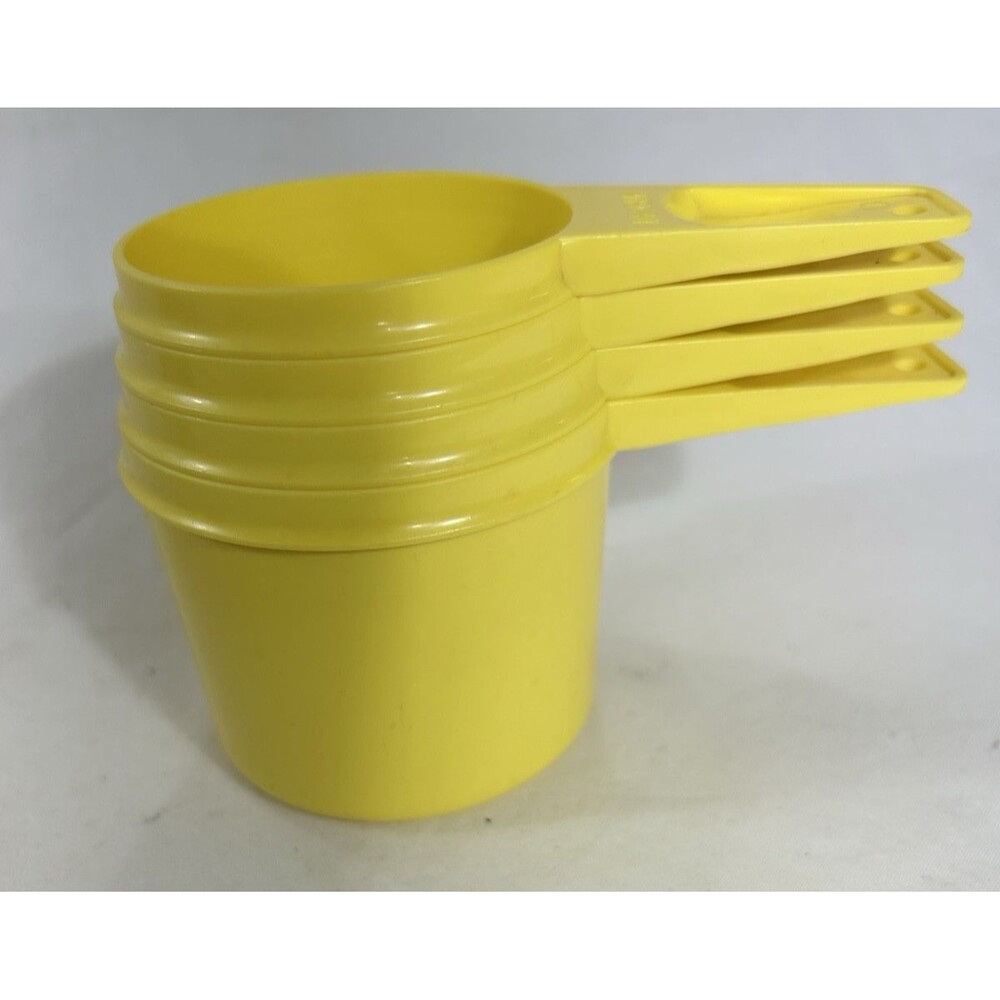 Vintage Tupperware Set of 4 Stacking Measuring Cups Yellow